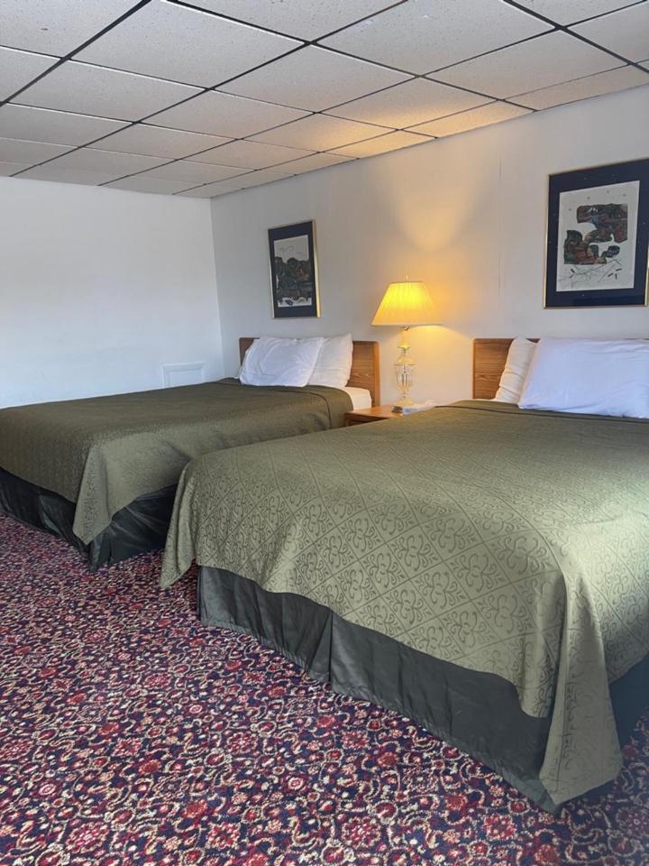 Knights Inn Mackinaw City Exterior foto